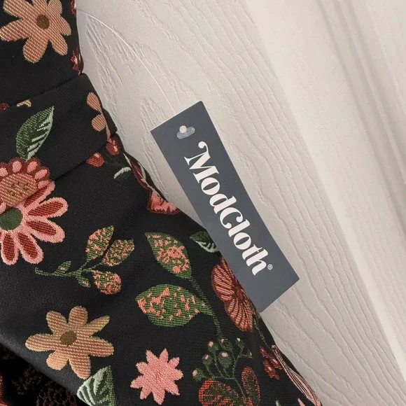 NWT ModCloth 2 Cat Print Floral‎ Jacquard Fit and Flare Dress Sleeveless Black - Picture 2 of 10